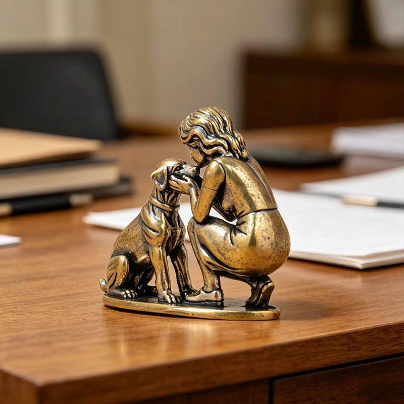 Desk Setup Retro - Messingstatue von Mädchen und Hund, Kleine
