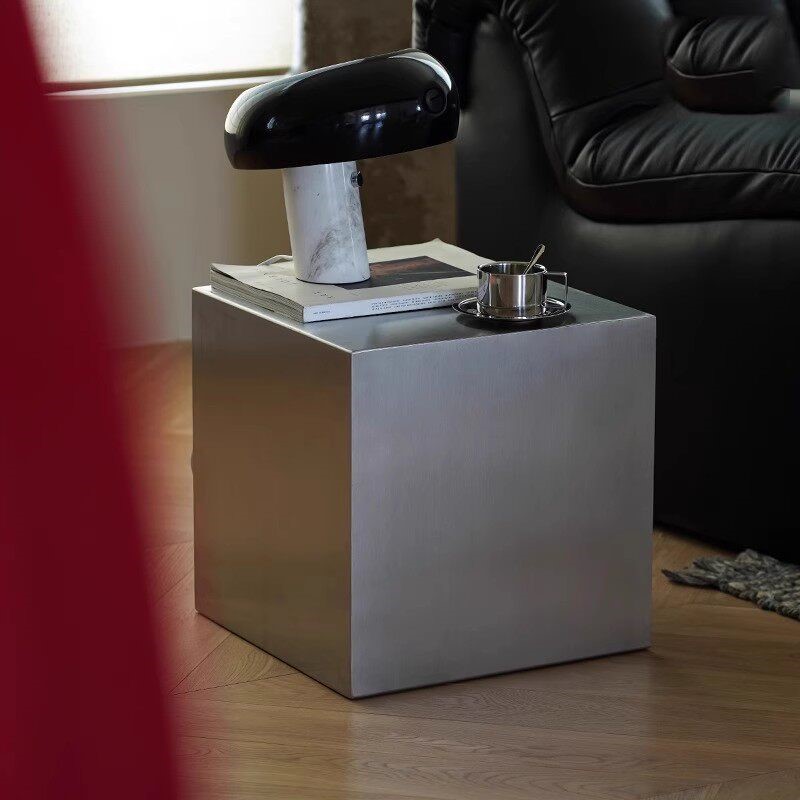 MOMO Edelstahl Quadratischer I – Desk Setup Minimalist Bewertung und Preis